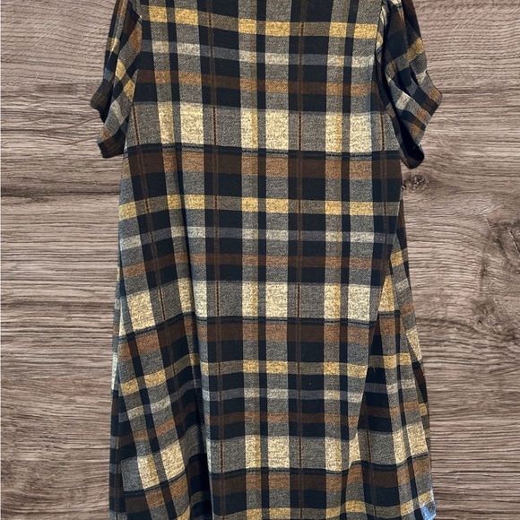 Jessica Howard Short Sleeve Plaid Cowl Neck Dress - Picture 2 of 4